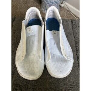 Flux Adapt Trainer White Athletic Knit Barefoot Shoe Sneaker Womens Size 7 US